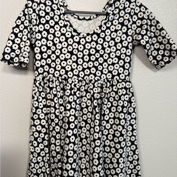 Hanna Andersson Skater dress 5 - Picture 6 of 6